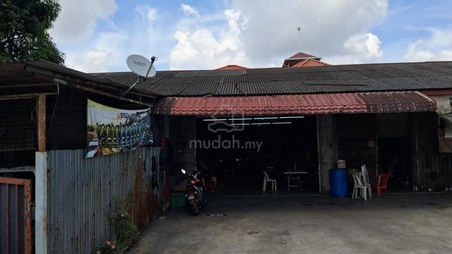 End lot Pandamaran shoplot 1