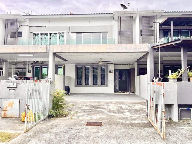 Best Buy Taman Baiduri  in Casa Green Cybersouth Dengkil Selangor 1