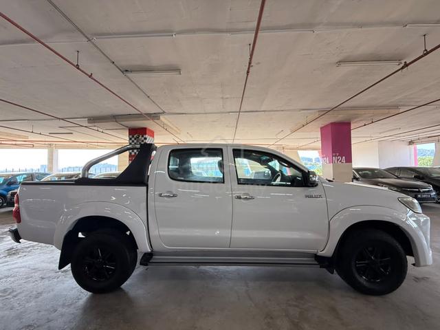 Toyota HILUX 2.5 G VNT FACELIFT 2012 (A) LOAN - 3