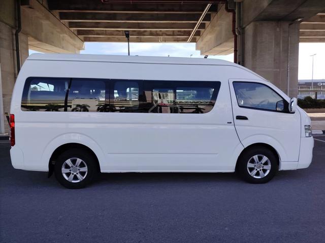 2022 Foton View 2.8 (M) Window van 14Seat Diesel - 4
