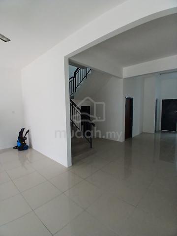 HOT AREA & GOOD CONDITION Double Storey Taman Merawan Indah Kulim 1