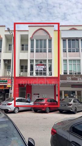 Shoplot 3 Tingkat Hadapan Humaira Hotel Untuk Dijual 1