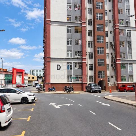 Putatan Platinum Apartment 1