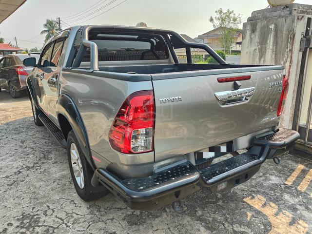 2018 Toyota HILUX 2.4 G FACELIFT (A) - 4