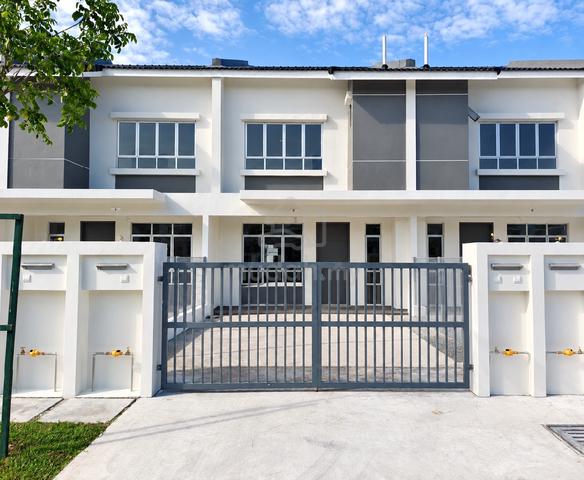 Double Storey Sewa Jangka Pendek Fully Furnish, Aster Gelang Patah 1