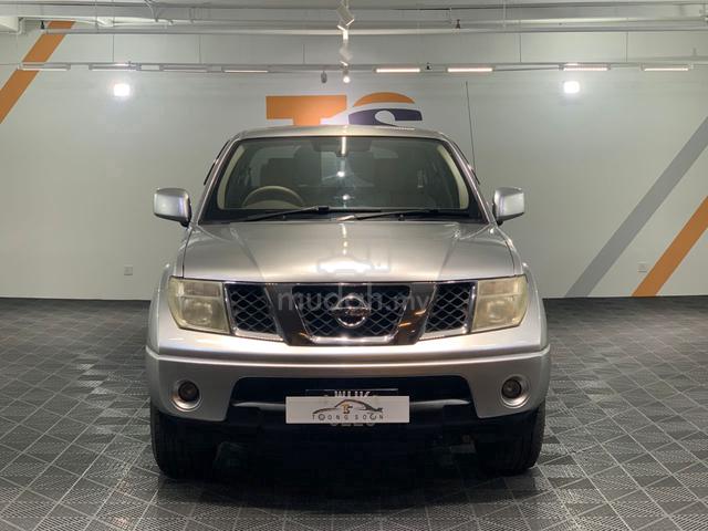 2010 Nissan NAVARA 2.5 CALIBRE (A) - 4