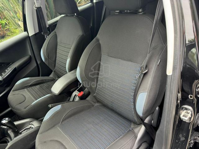 2016 Peugeot 208 1.6 VTi (A) Loan Kedai 99% - 5