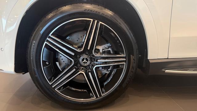 **REBATE UP TO 55K**2025 Mercedes Benz GLE400E - 4