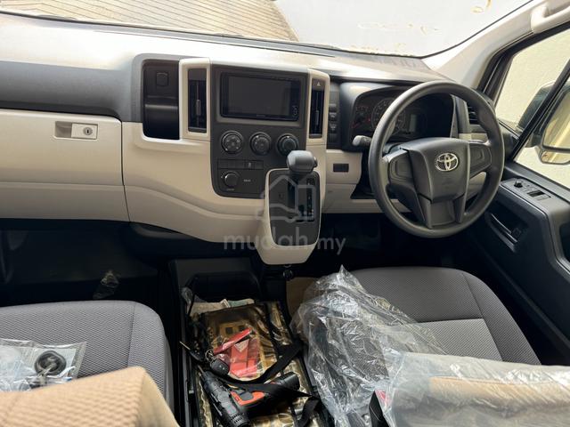 Toyota Hiace Window Van (AUTO) SLWB Ready Stock - 4