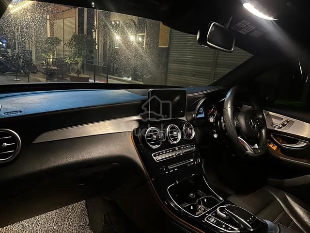 2017 Mercedes Benz GLC250 4MATIC COUPE AMG LINE - 5