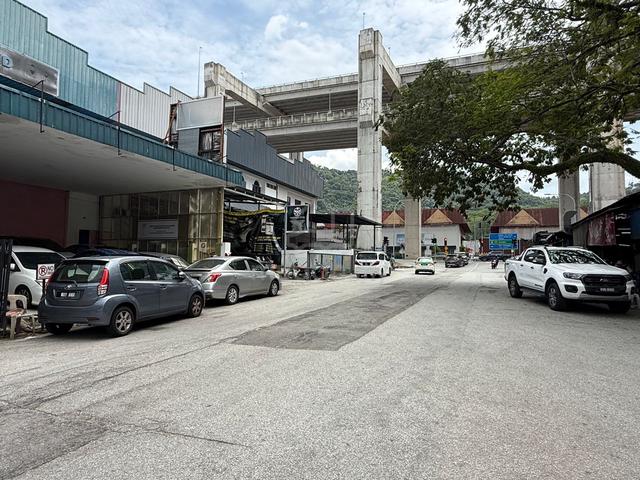 1.5-Storey Link Factory for Sale at Desa Tun Razak Cheras 1