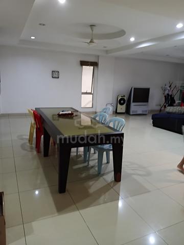 Prima Setapak medium room. 1