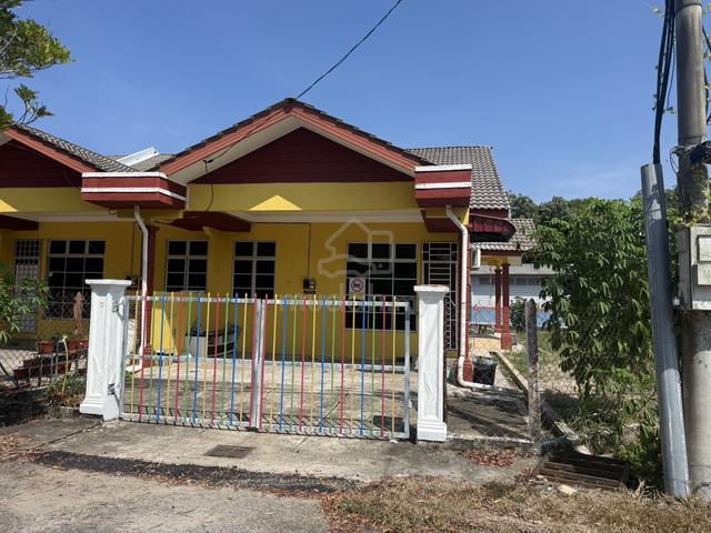 Rumah Teres corner lot wakaf tengah 1