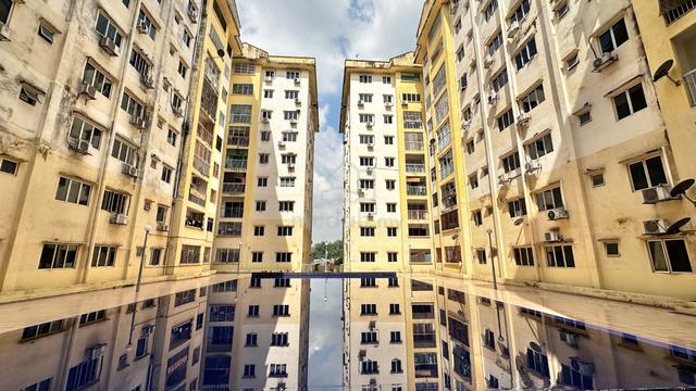 Kenangan View 1