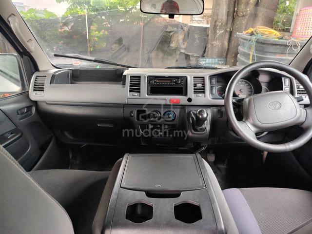 2011 Toyota HIACE 2.5 High Roof FACELIFT (M) - 5