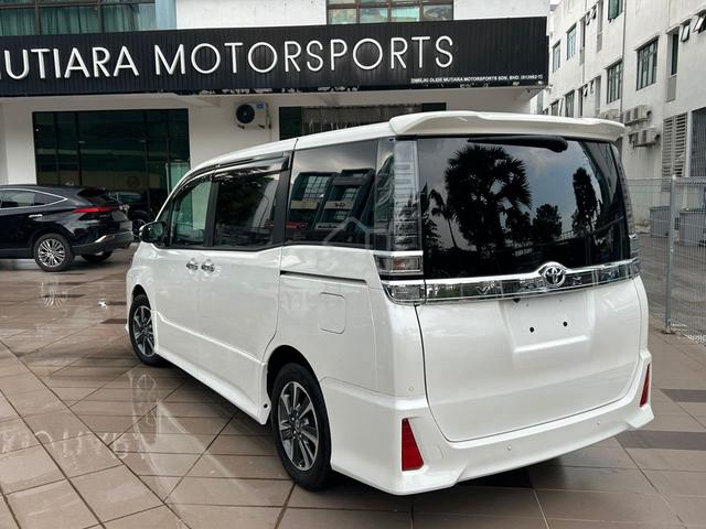 * 7 Seats 45201KM * ✨2021 Toyota VOXY ZS KIRAMEKI - 5