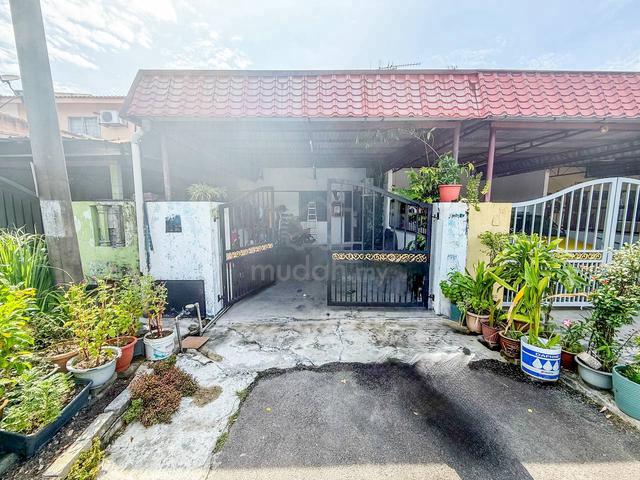 CHEAPEST Renovated Double Storey, Jalan Hamzah Alang, Kapar 1