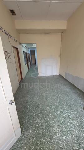 Single Storey at Batu Belah Jalan Meru LRT For Sale Big Land Size 1