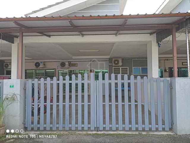 Rumah Untuk Dijual Di Desa Lahat Sri Wang 1
