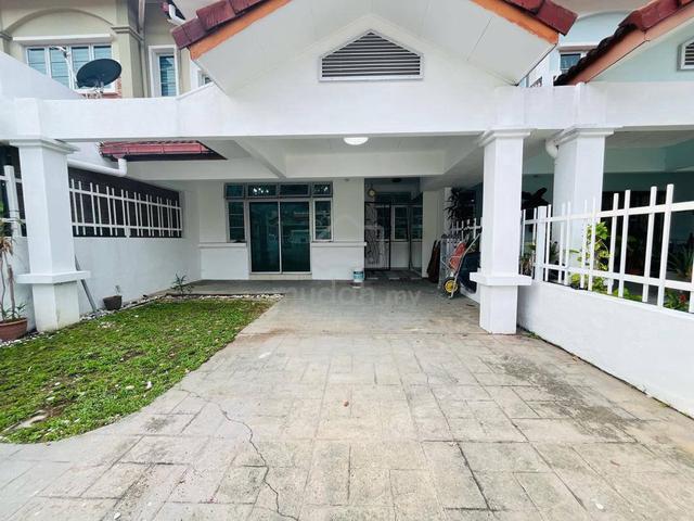 Low Density | Partial Furnished | 2 Storey | Seksyen 7 Shah Alam 1