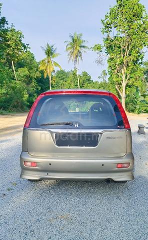 Honda STREAM 2.0 RN3 (A) Type is - 2
