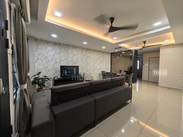 Bukit Rimau Double Storey Fully Renovated 1