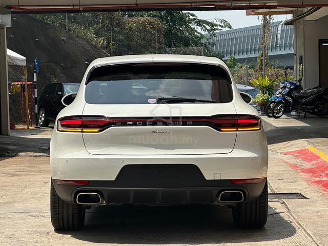 2021 Low Mileage Japan Spec Porsche MACAN 2.0 - 4