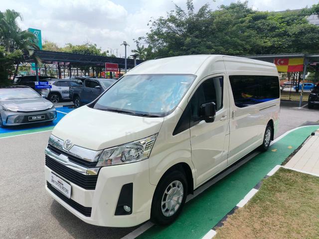 2026 Toyota HIACE 2.8 SLWB WINDOW VAN (A) -14KM- - 2