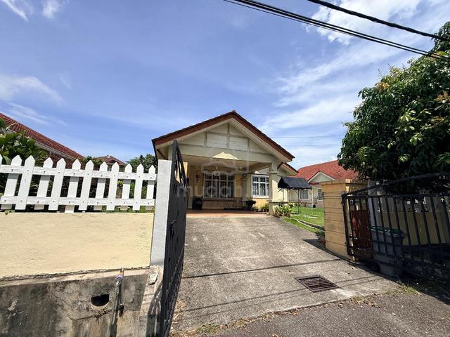 Rumah Banglow Laman Dahlia Nilai Impian 1