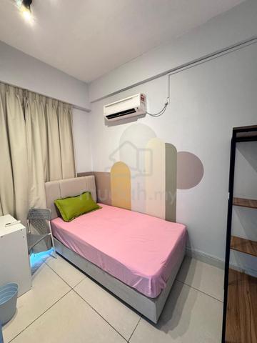 D'Inspire @ Nusa Bestari,Bukit Indah,Lotus / female Room /NoAgentFee 1
