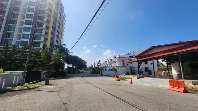 2 Lots of Freehold Residential Land @ Bukit Baru, Melaka Tengah 1