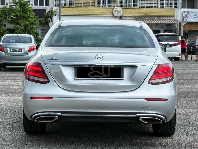 2018 Mercedes Benz E200 2.0 AVANTGARDE FULL LOAN - 4