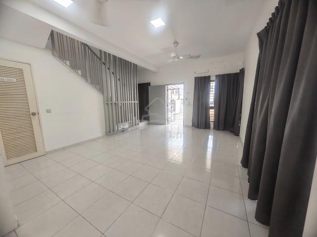 Setia Permai 3 , Setia Alam Double Storey End Lot Endlot unit For Rent 1
