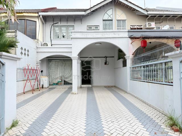 Subang Jaya USJ6 Freehold 2 Storeys 20x60 Facing South Near LRT 1