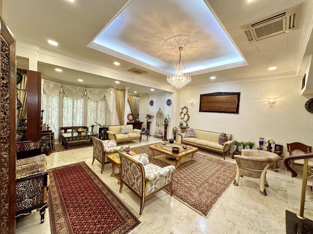 FACING OPEN! Corner Lot Semi-D SS4 Petaling Jaya 1