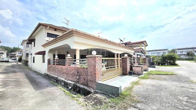 END LOT Near MRT Double Storey Terrace House Taman Kajang Utama 1