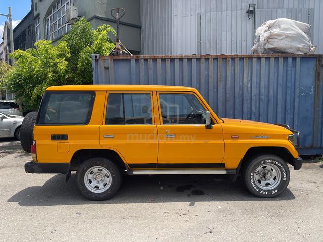 Toyota LANDCRUISER II (M) LC2 2.5 2LT turbo 4x4 - 3
