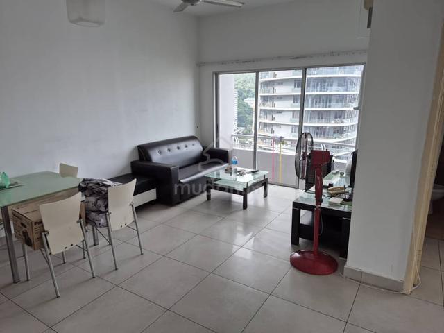 University Place (Plaza Ivory) 1