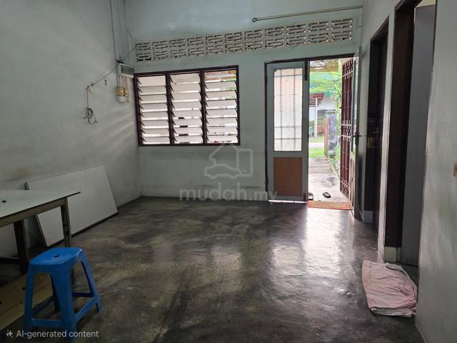 Jalan Abu Bakar Majid Pekan Nanas Behind Maybank Econsave Superlink 1