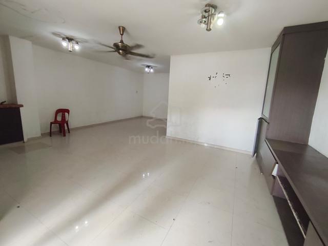 Skudai Tun Aminah double storey 22x70 Freehold nego 1