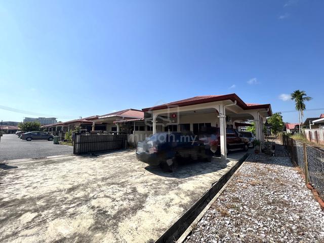 CORNER HUJUNG, Teres Setingkatt, DESA ILMU 1
