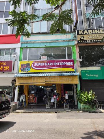 1st floor shop office Tmn Sri Muda for Rent 1