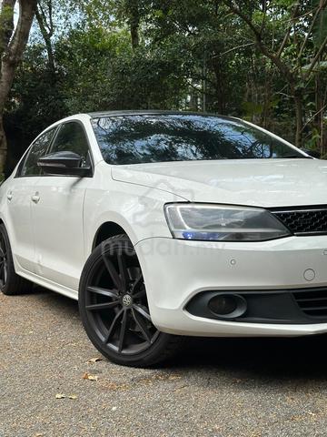2015 Volkswagen JETTA 1.4 TSI (CKD) (A) - 2