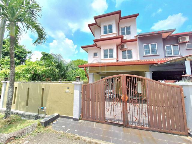 Freehold 2.5 Storey Terrace Taman Saga, Kg Jawa Klang 1