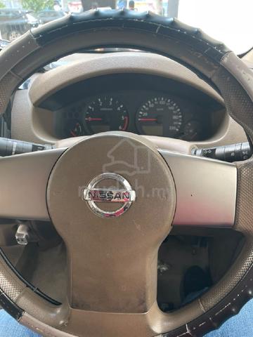2010 Nissan NAVARA 2.5 LE (A) - 4