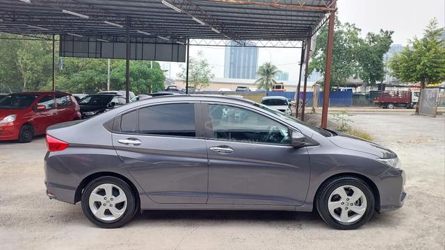 Honda City 1.5E AUTO GM6 AUTO FULL L0AN - 4