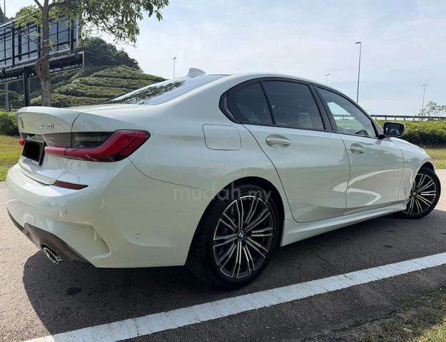 Bmw 330i 2.0 M SPORT Full Service Auto Bavaria - 3