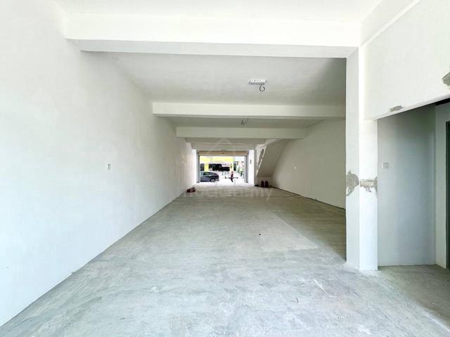 2 unit kedai sewa GF & L1 Benut, Pontian 5