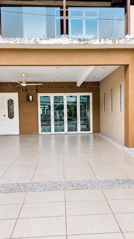 NOV MOVE-IN | Newly Renovated 2-Storey Terrace House Seksyen 15 1