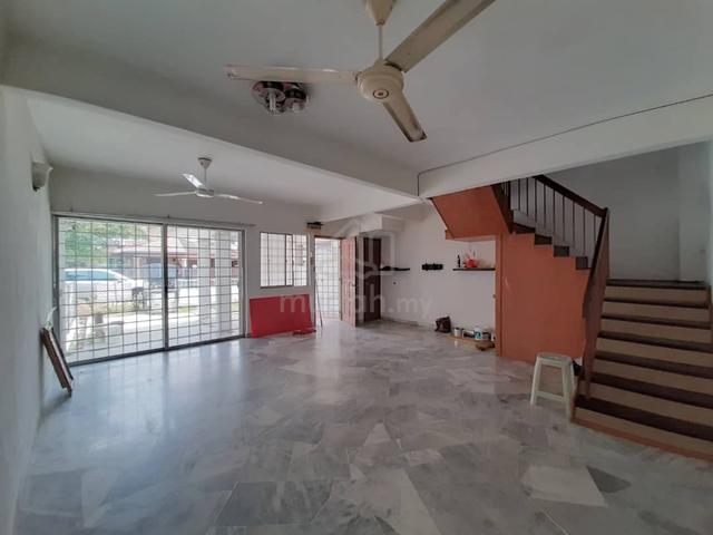 Terrace House,Shah Alam, Selangor. 1